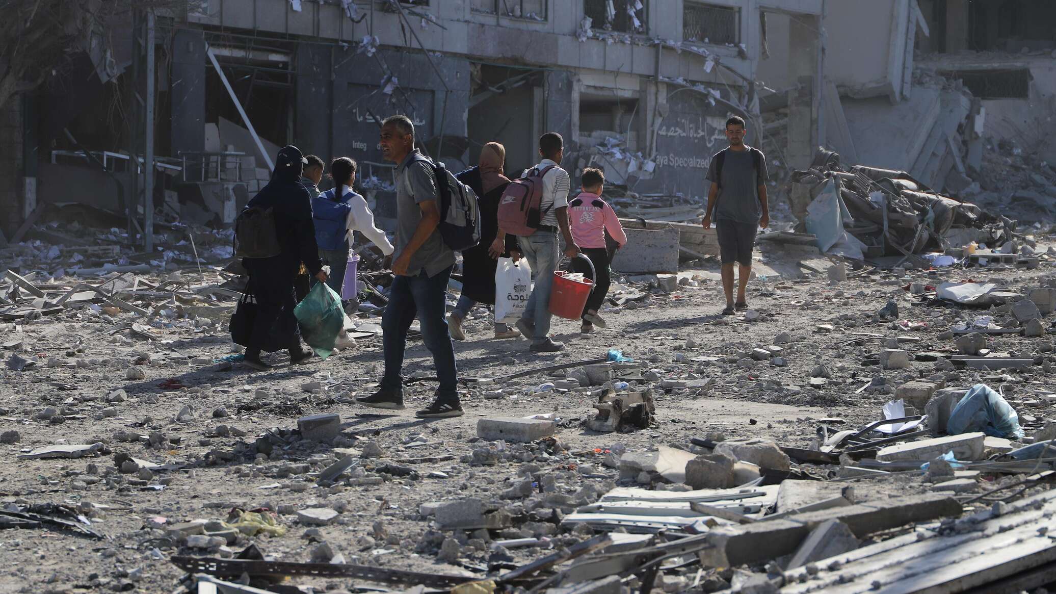 مستشار في اقتصادات النقل يوضح أبعاد "وقف الحرب" على خطوط الملاحة والاقتصاد عالميا