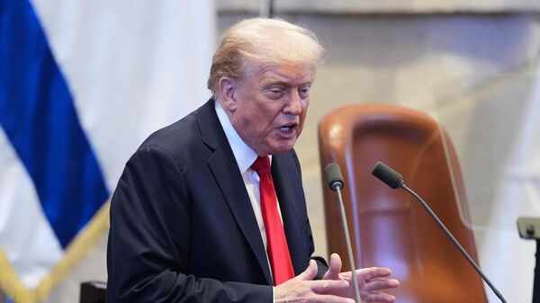 الرئيس الأمريكي دونالد ترامب في حديثه أمام الكنيست الإسرائيلي - سبوتنيك عربي