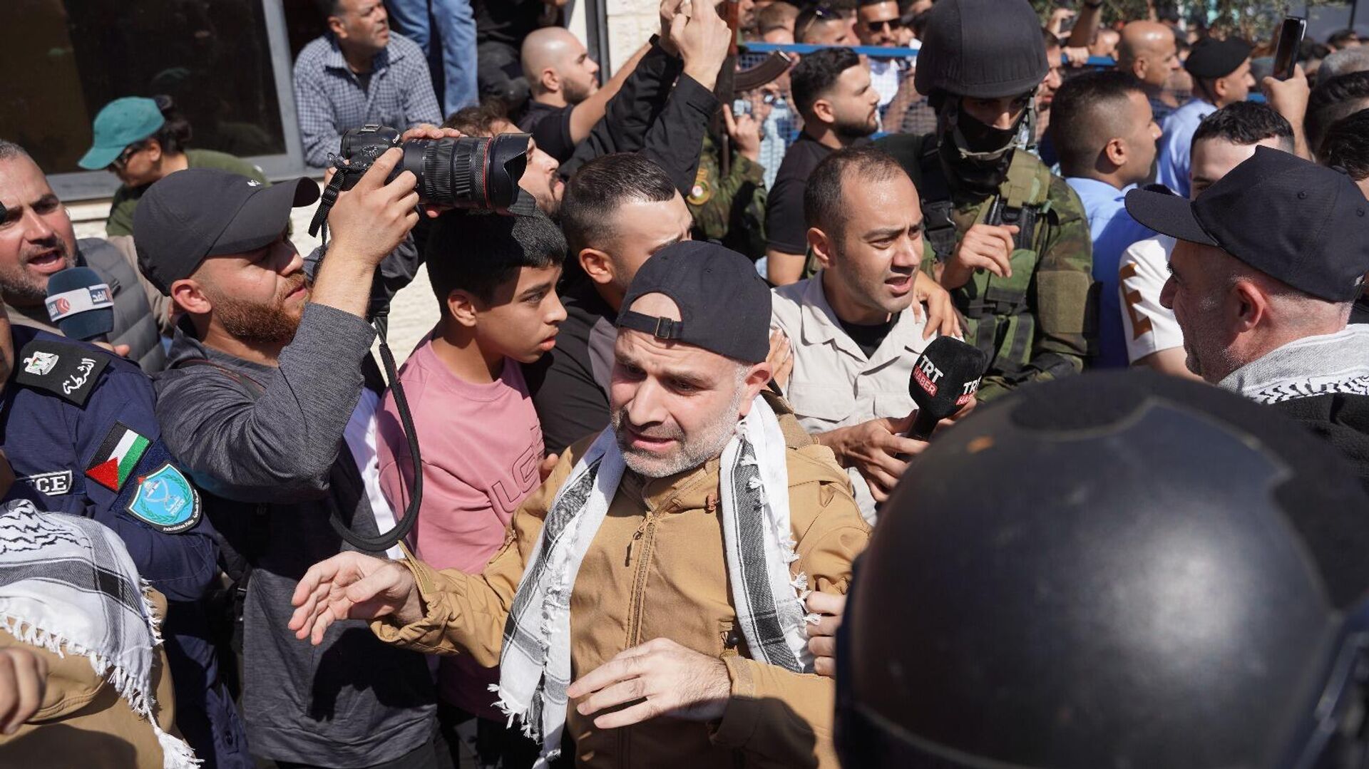 تحرير الأسرى الفلسطينيين - سبوتنيك عربي, 1920, 13.10.2025