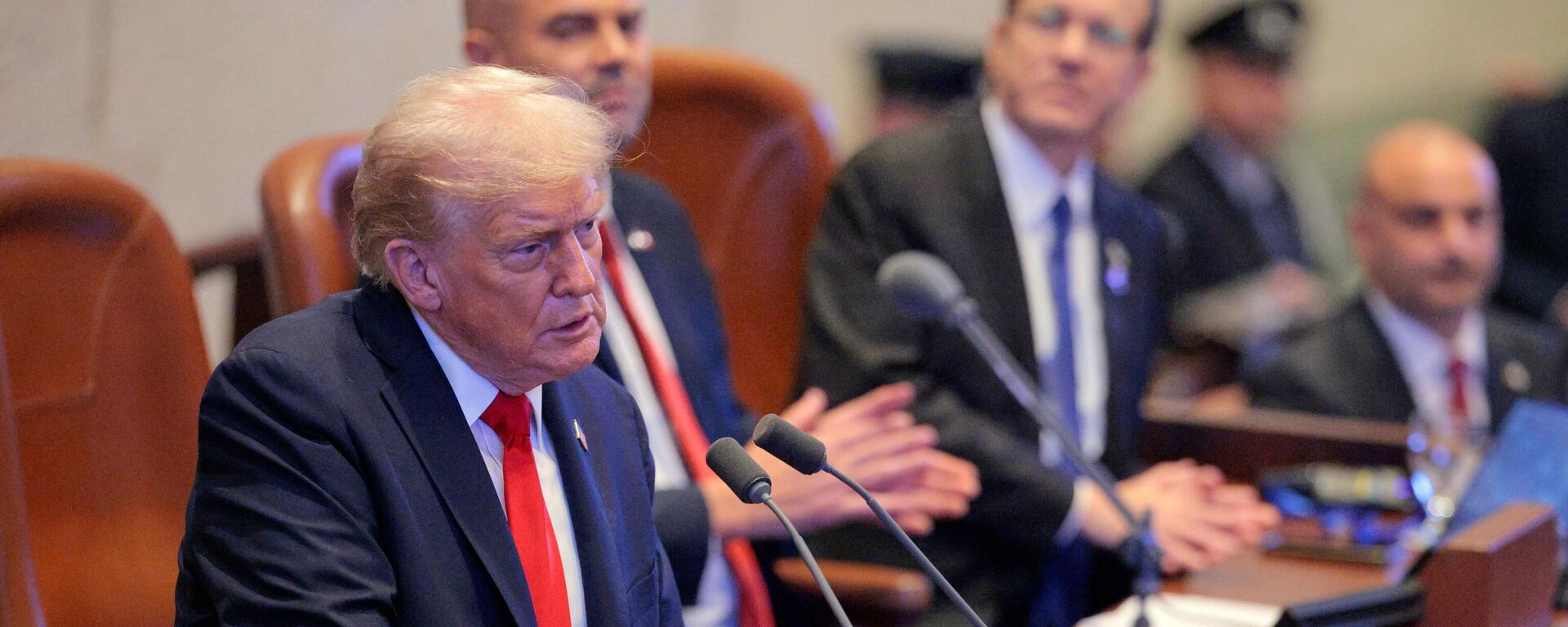 الرئيس الأمريكي دونالد ترامب في الكنيست الإسرائيلي - سبوتنيك عربي, 1920, 13.10.2025