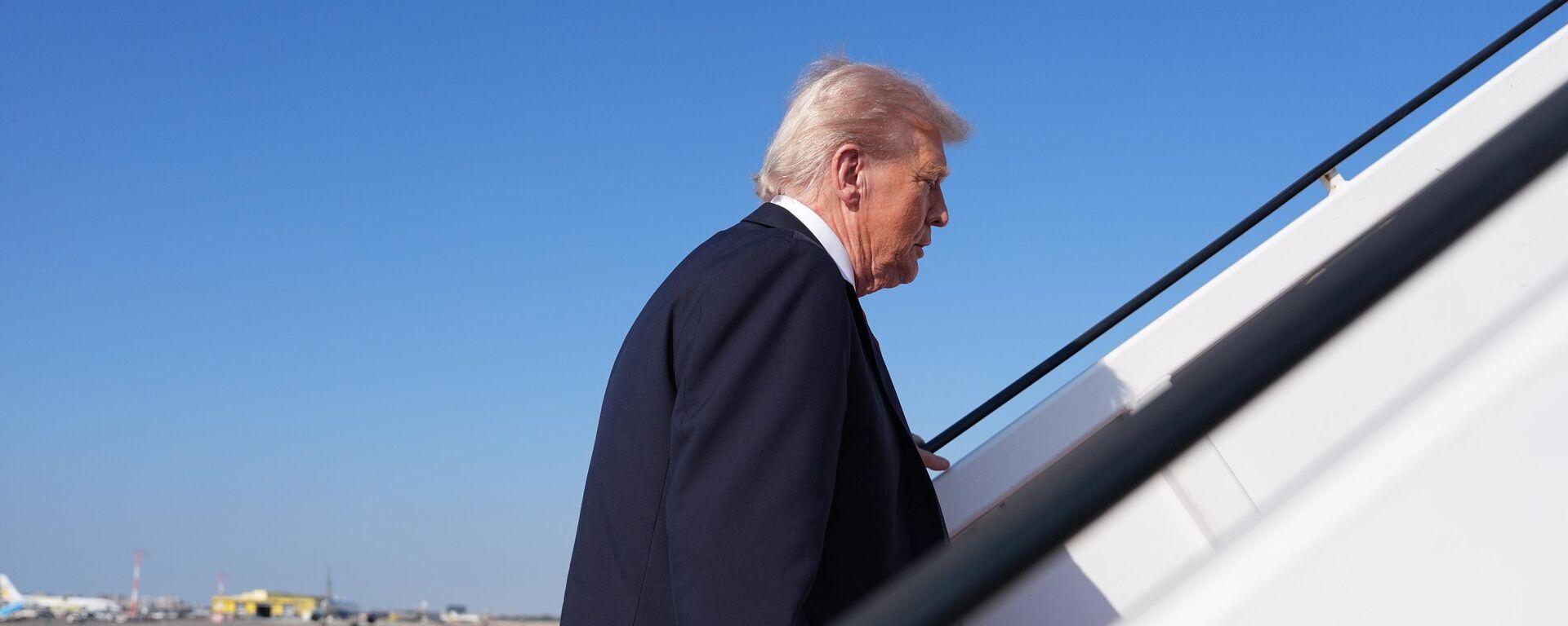 الرئيس الأمريكي دونالد ترامب - سبوتنيك عربي, 1920, 23.10.2025