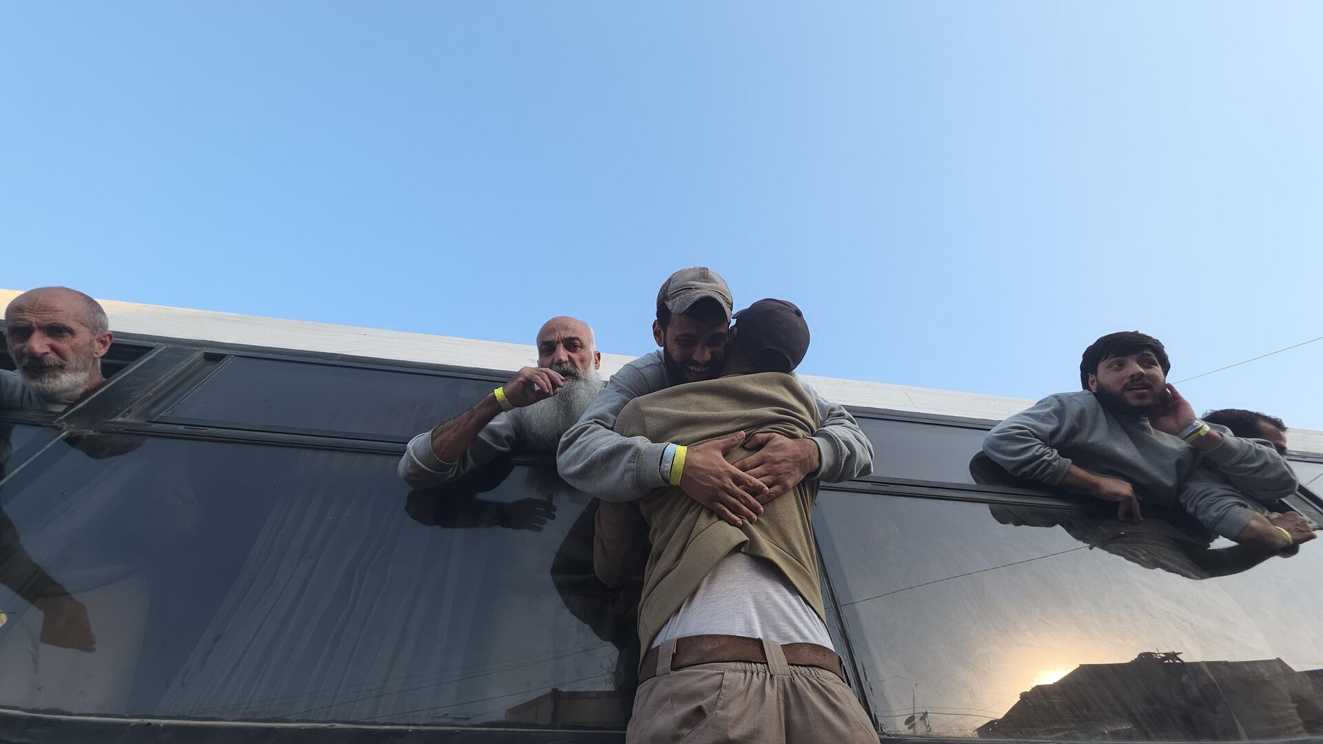 الإفراج عن الأسرى ضمن اتفاق غزة وقمة شرم الشيخ تغلق باب الحرب - سبوتنيك عربي, 1920, 14.10.2025