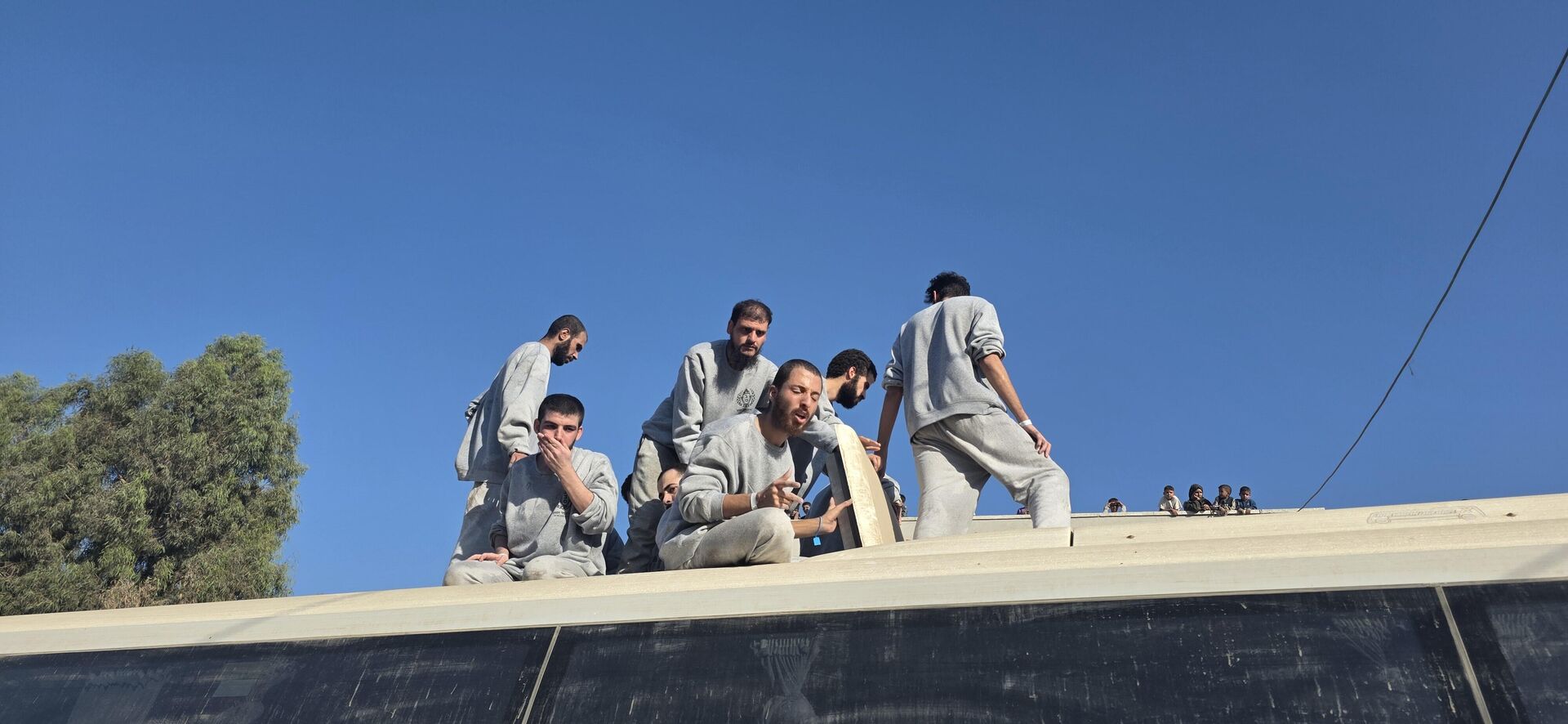 الإفراج عن الأسرى ضمن اتفاق غزة وقمة شرم الشيخ تغلق باب الحرب - سبوتنيك عربي, 1920, 14.10.2025