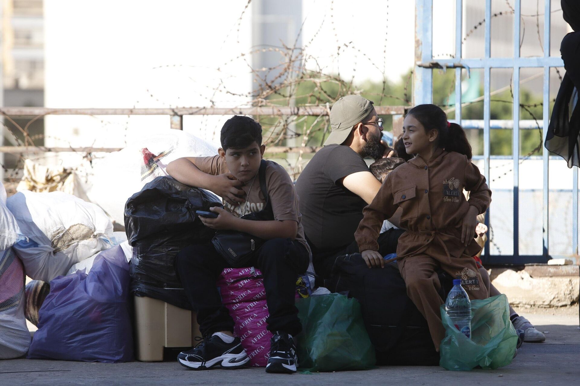 لبنان يطلق المرحلة الخامسة من خطة العودة المنظمة للنازحين السوريين - سبوتنيك عربي, 1920, 15.10.2025