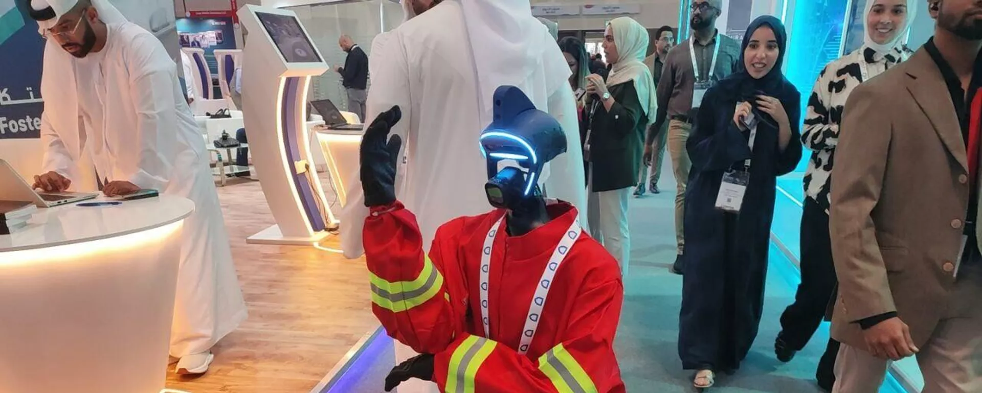 روبوت إماراتي ذكي يرصد الحرائق... مشروع طلابي يعرض في جيتكس دبي  - سبوتنيك عربي, 1920, 15.10.2025