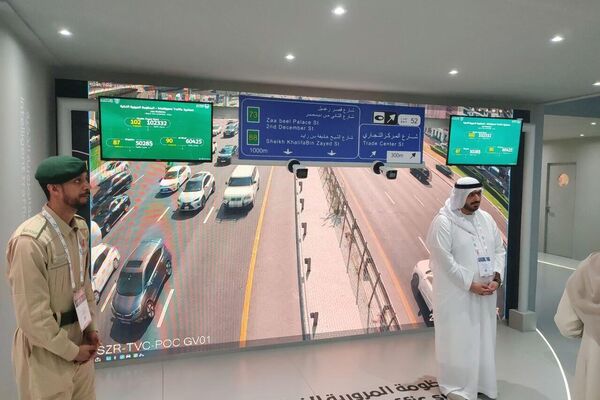 شرطة دبي تكشف عن منظومة مرورية ذكية للحد من الحوادث خلال معرض جيتكس غلوبال 2025  - سبوتنيك عربي