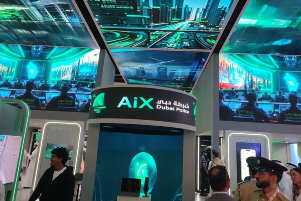 شرطة دبي تكشف عن منظومة مرورية ذكية للحد من الحوادث خلال معرض جيتكس غلوبال 2025  - سبوتنيك عربي