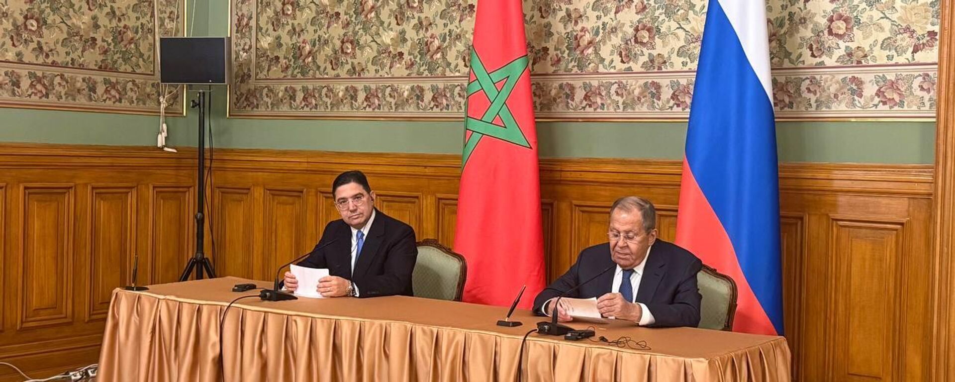 وزير الخارجية الروسي سيرغي لافروف، في محادثات مع ناصر بوريطة، وزير الشؤون الخارجية والتعاون الأفريقي والمغاربة المقيمين بالخارج - سبوتنيك عربي, 1920, 16.10.2025