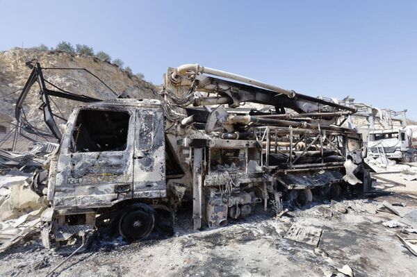 غارات إسرائيلية مدمّرة تستهدف معمل إسمنت ومجبل زفت في الجنوب اللبناني - سبوتنيك عربي