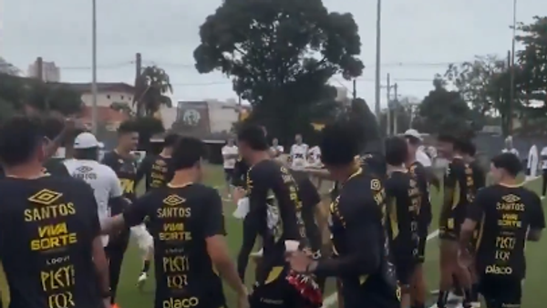 المستديرة تنتقم من ابنة نيمار بعد استفزاز عشاقها - سبوتنيك عربي