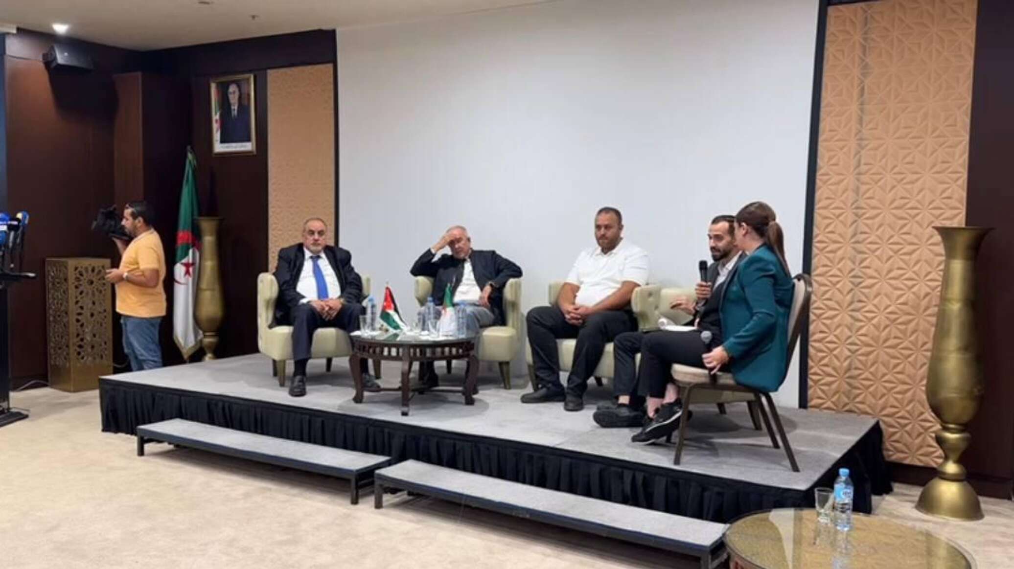 إجماع نقابي ودولي على تكييف القوانين لتمكين العمال من مواجهة تأثير الذكاء الاصطناعي على سوق الشغل