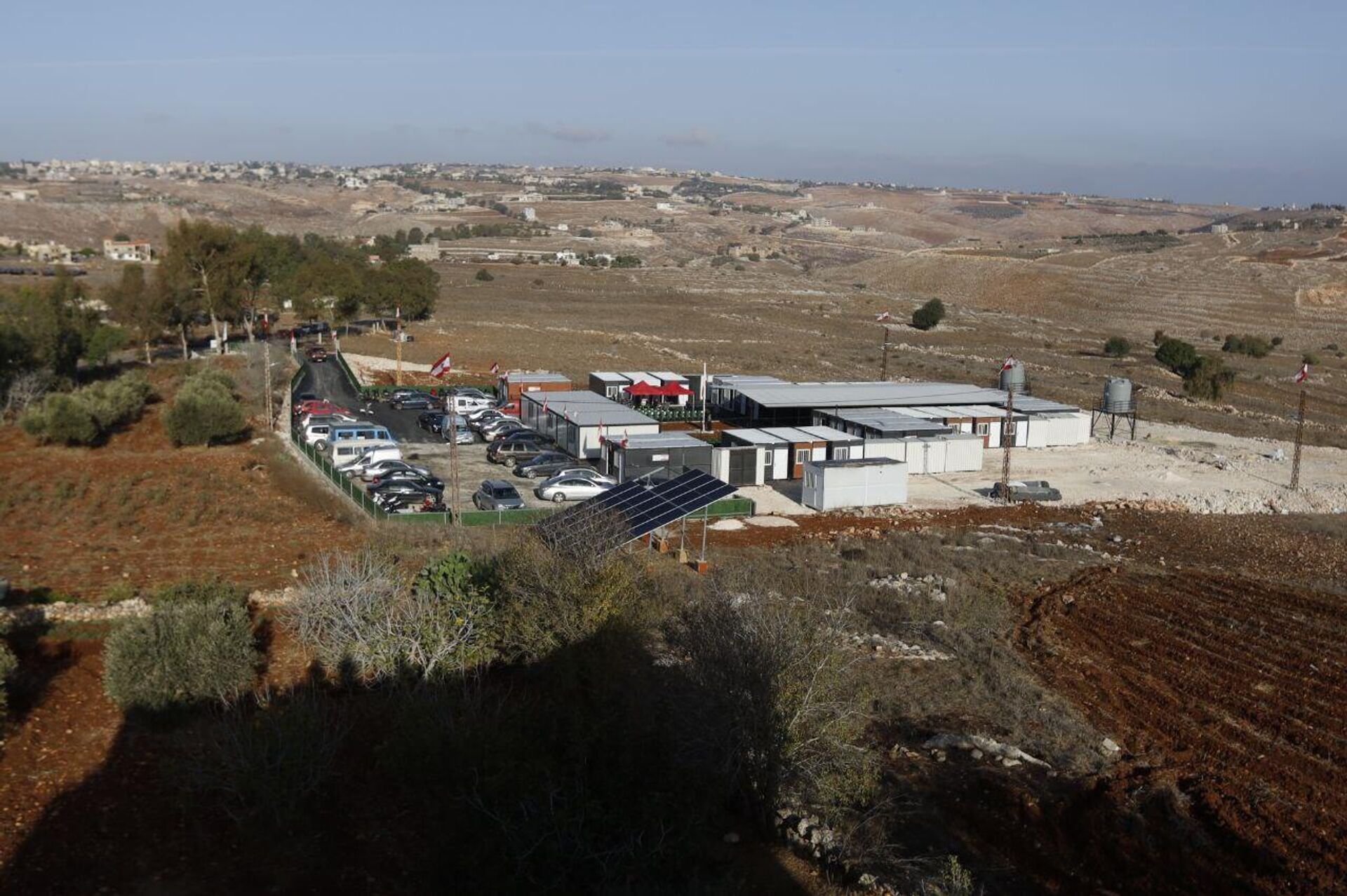 عدسة سبوتنيك ترصد عودة الحياة الدراسية إلى بلدة ميس الجبل جنوبي لبنان - سبوتنيك عربي, 1920, 20.10.2025