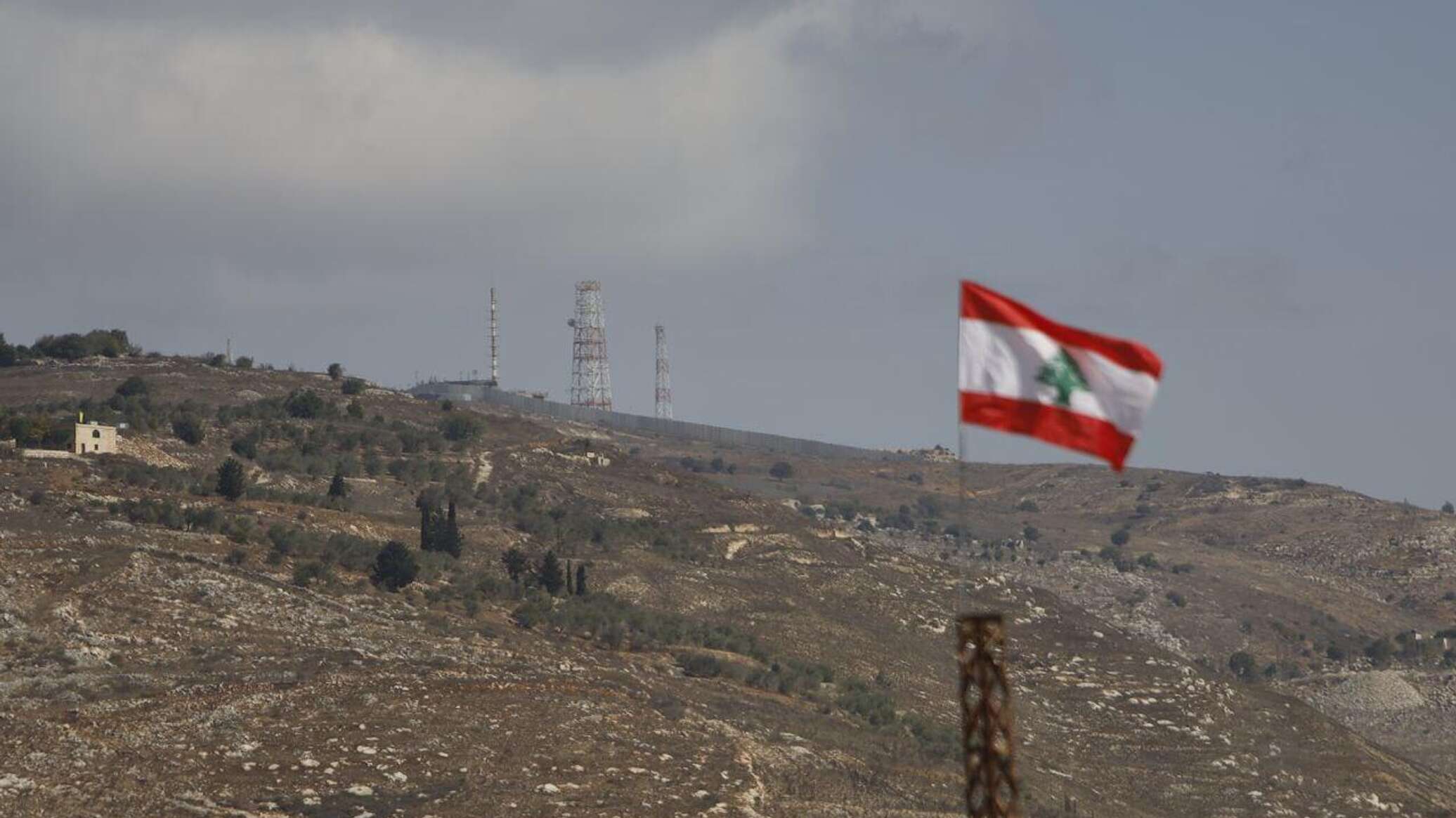 لبنان وهولندا يوقعان اتفاقية تعاون دفاعي