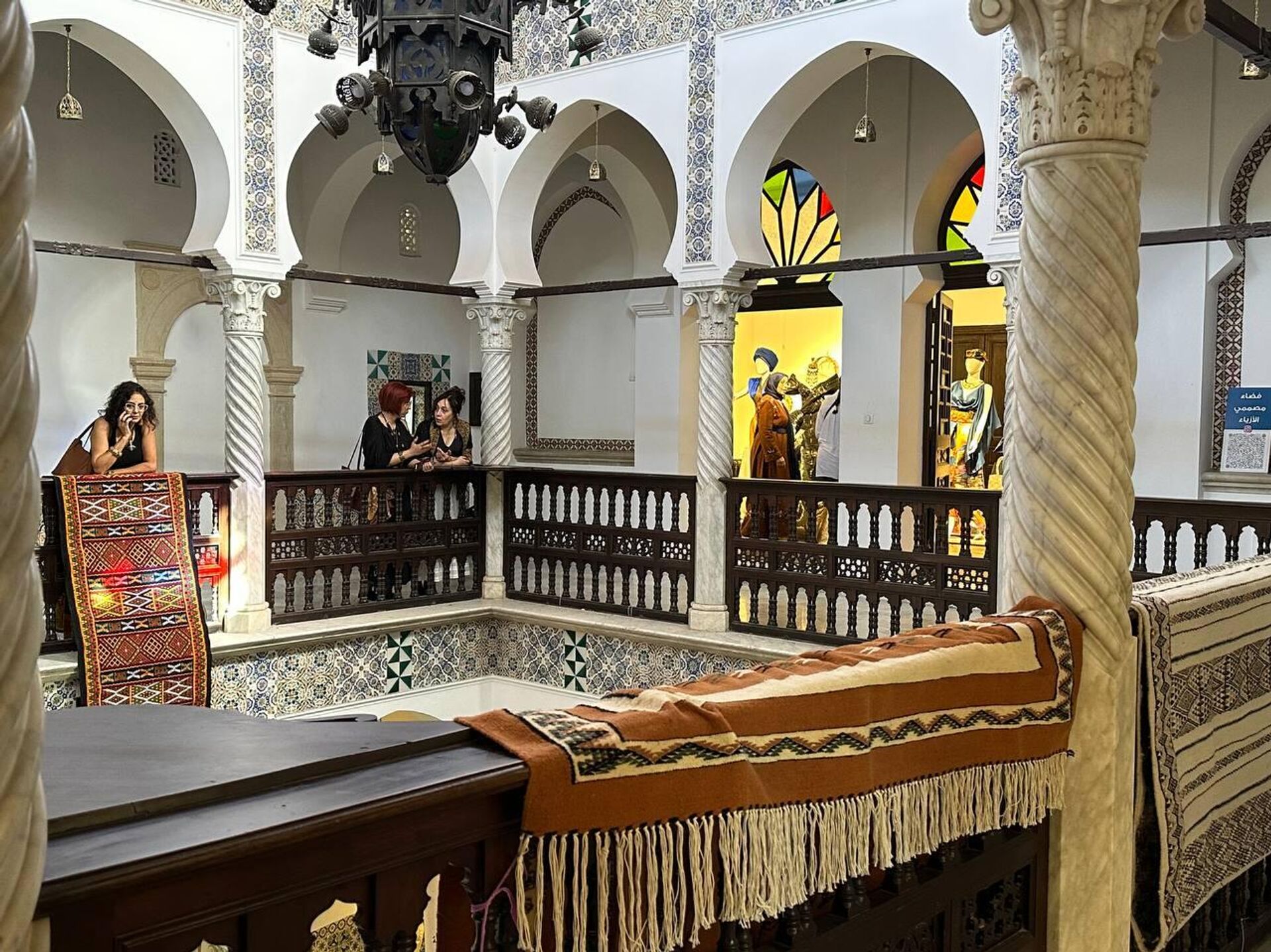 مهرجان جزائري يعنى بإبداعات الجنوب.. لباس المرأة لدى شعوب الطوارق تراث وعراقة - سبوتنيك عربي, 1920, 21.10.2025