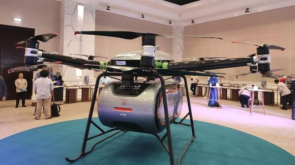 الإمارات تكشف عن مسيرة عملاقة لنقل البضائع ضمن منتدى الشارقة للاستثمار الدولي - سبوتنيك عربي