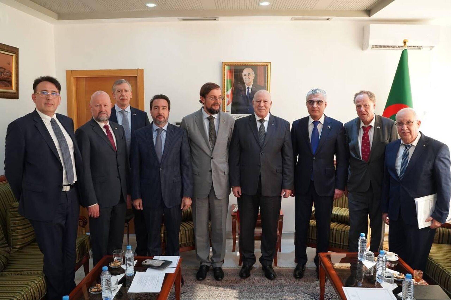 رئيس منظمة أرباب الأعمال الروسية، أليكسي ريبيك، يجري زيارة إلى الجزائر - سبوتنيك عربي, 1920, 23.10.2025