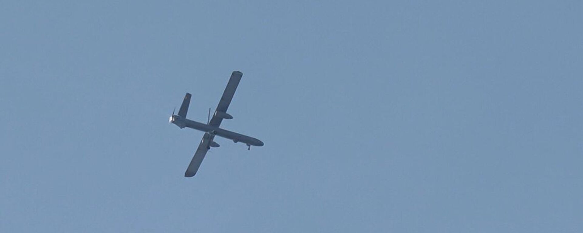 طائرة مسيرة إسرائيلية تحلق فوق بيروت، لبنان، 20 أكتوبر/ تشرين الأول 2025 - سبوتنيك عربي, 1920, 27.10.2025