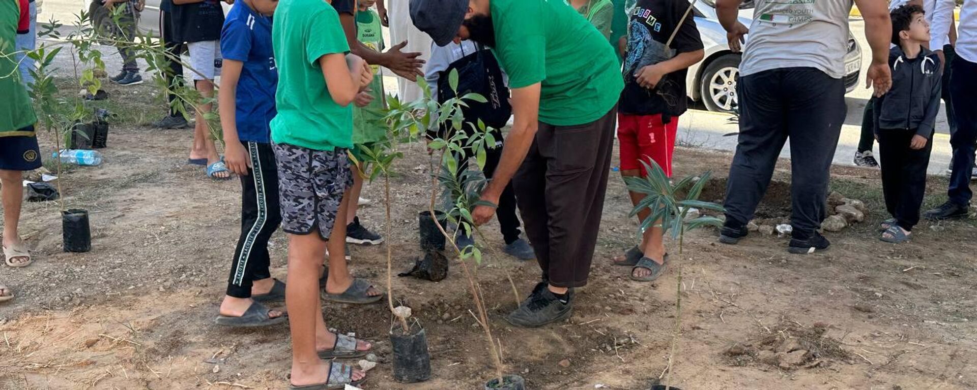 مليون شجرة في 24 ساعة... الجزائر تشهد حملة تشجير ضخمة. مليون شجرة في 24 ساعة... الجزائر تشهد حملة تشجير ضخمة. - سبوتنيك عربي, 1920, 25.10.2025