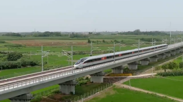 الصين تختبر أسرع قطار في العالم - سبوتنيك عربي