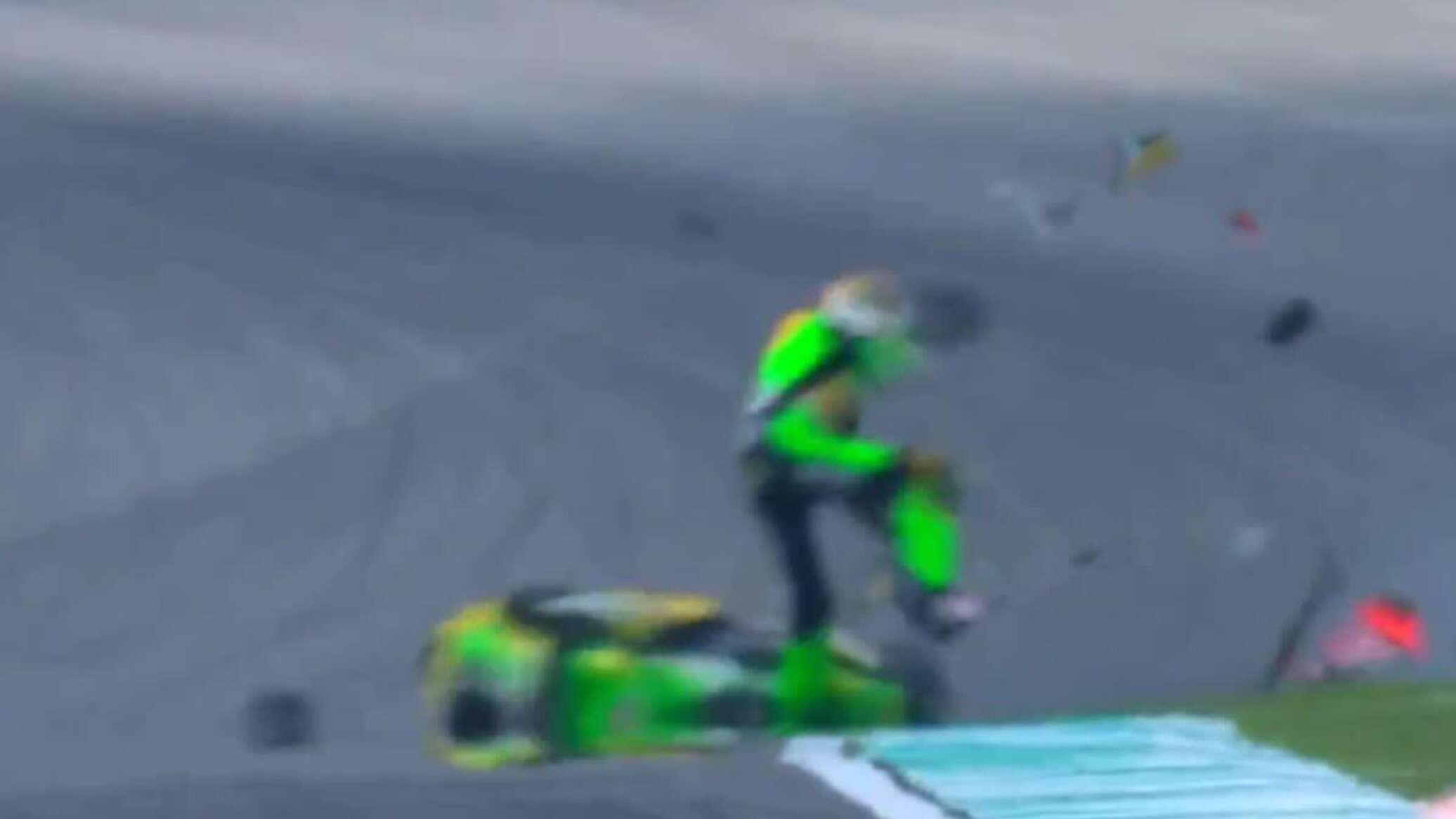 حادث مروع في سباق "موتو 3"... فيديو