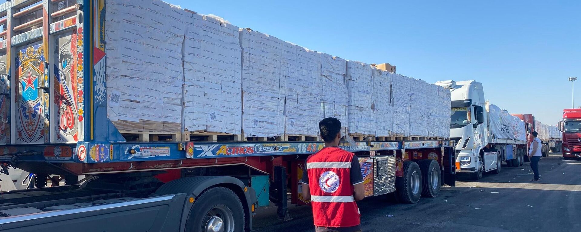 الهلال الأحمر المصري يرسل بأكثر من  10 آلاف طن مساعدات إنسانية وبترولية عبر قافلة زاد العزة الـ 59 إلى غزة، 27 أكتوبر/ تشرين الأول 2025 - سبوتنيك عربي, 1920, 27.10.2025