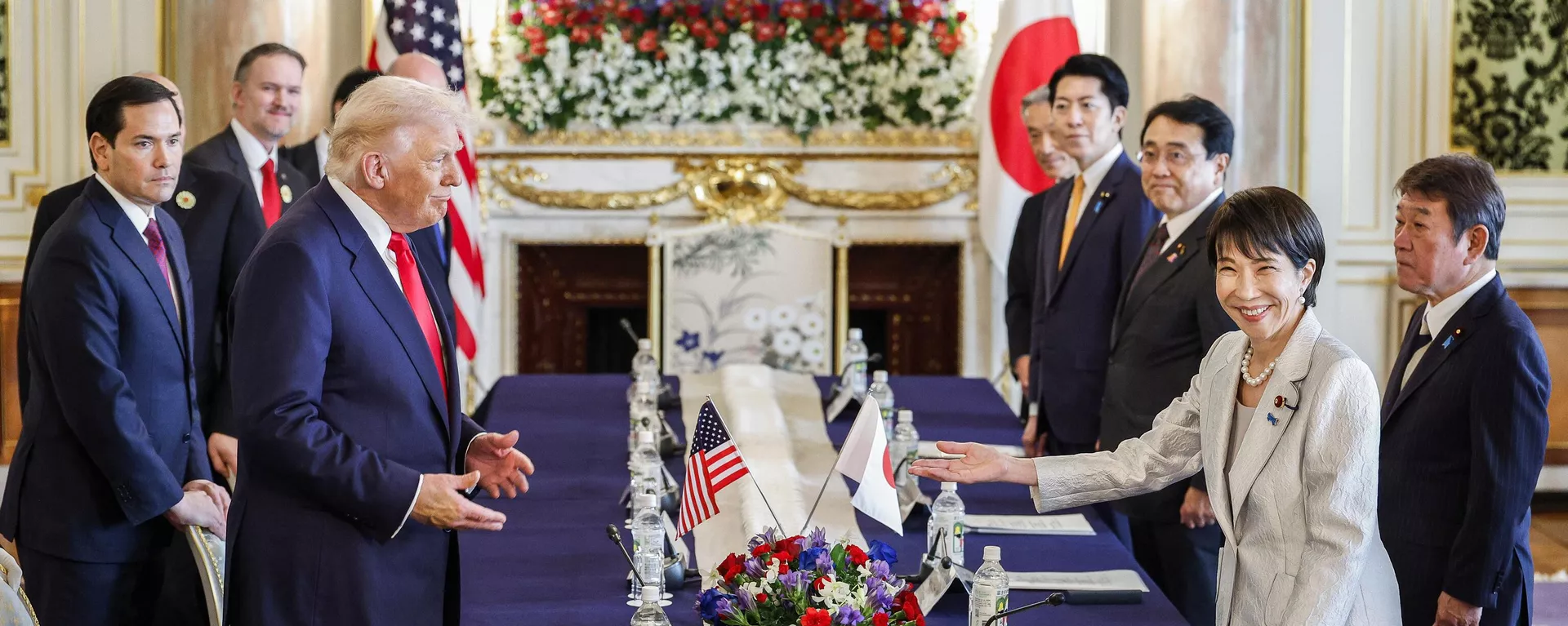 الرئبس الأميركي دونالد ترمب ورئيسة الوزراء اليابانية ساناي تاكايتشي، في اليابان  - سبوتنيك عربي, 1920, 28.10.2025