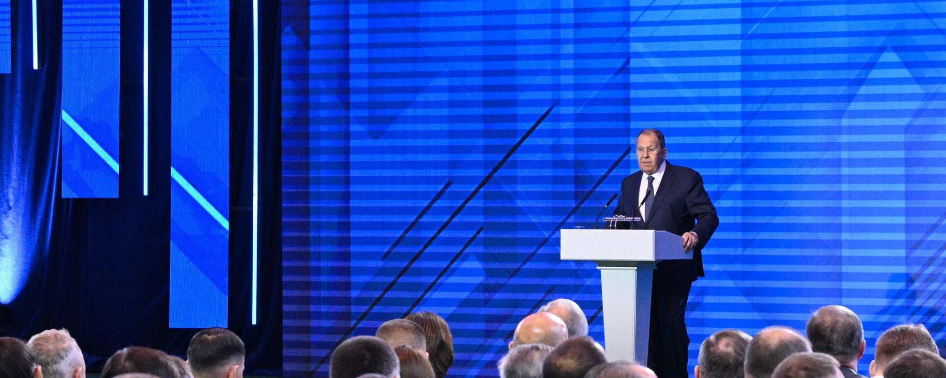 وزير الخارجية الروسي سيرغي لافروف، في مؤتمر مينسك الدولي الثالث حول الأمن الأوراسي - سبوتنيك عربي, 1920, 28.10.2025