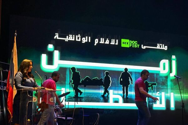 ملتقى الأفلام الوثائقية زمن الأبطال بالقاهرة
 - سبوتنيك عربي