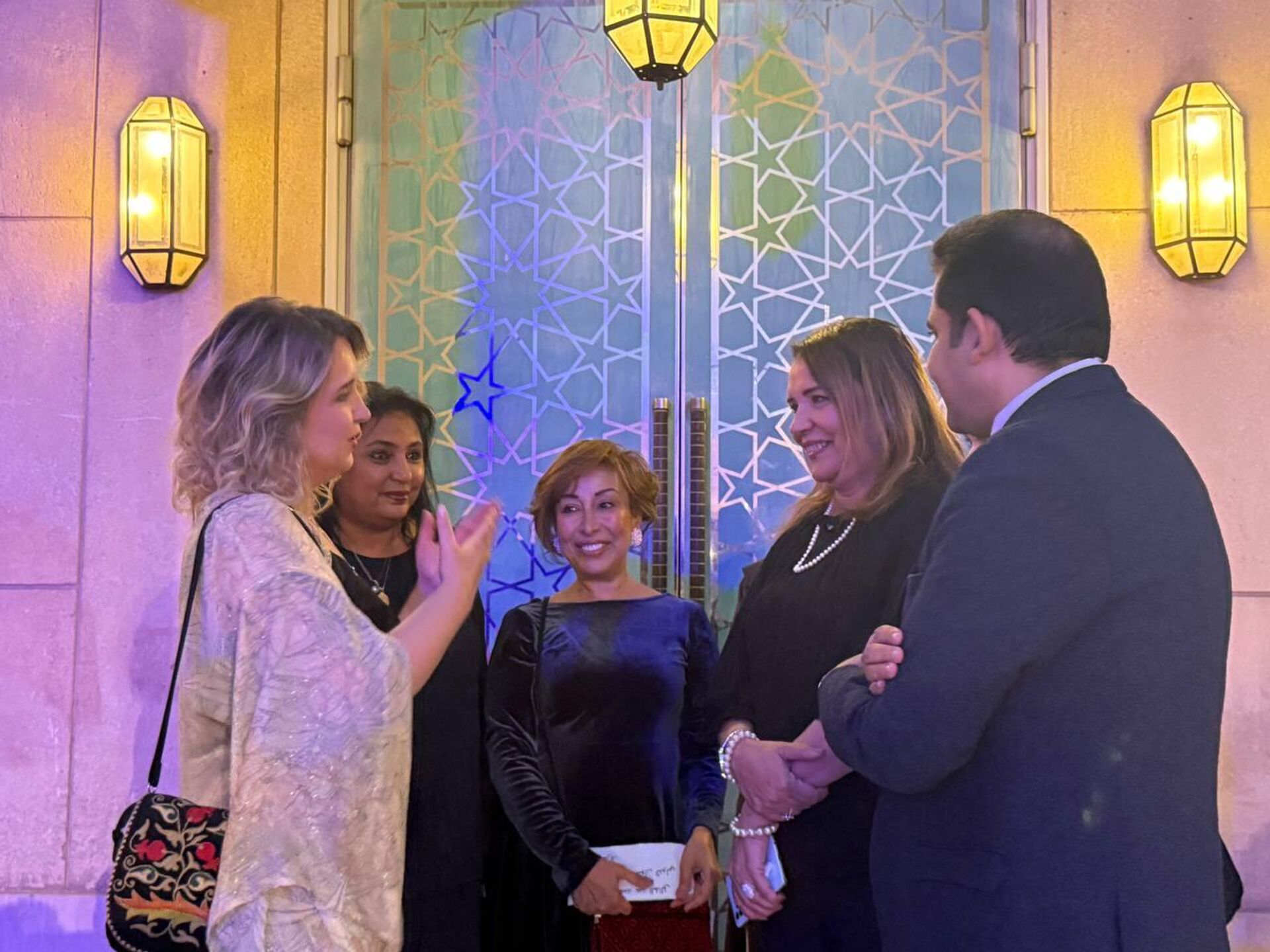 ملتقى الأفلام الوثائقية زمن الأبطال بالقاهرة
 - سبوتنيك عربي, 1920, 28.10.2025