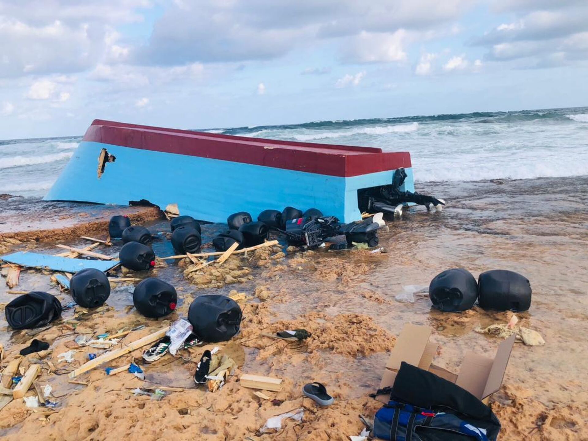  الهلال الأحمر الليبي - سبوتنيك عربي, 1920, 28.10.2025