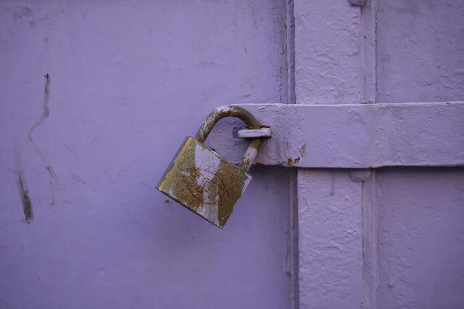 بيت لحم تختنق بالاستيطان ومشهد قاتم لسياحة تلفظ أنفاسها الأخيرة - سبوتنيك عربي, 1920, 29.10.2025