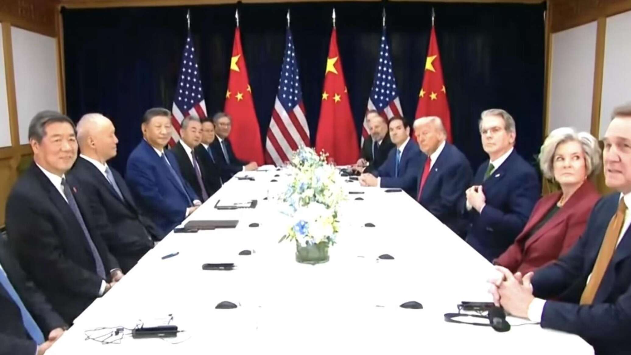 الرئيس الصيني لترامب: الصين وأمريكا "يجب أن تكونا شريكتين وصديقتين"