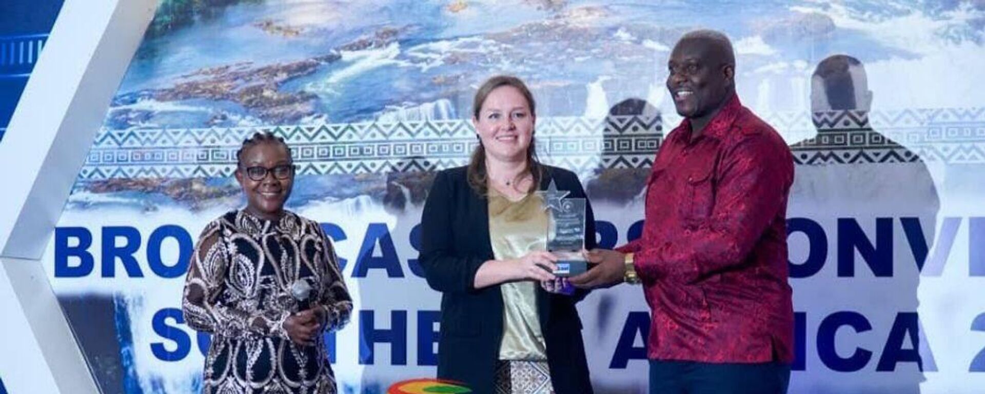 سبوتنيك أفريقيا تفوز بجائزة في مسابقة إعلامية مرموقة في جنوب أفريقيا - سبوتنيك عربي, 1920, 30.10.2025