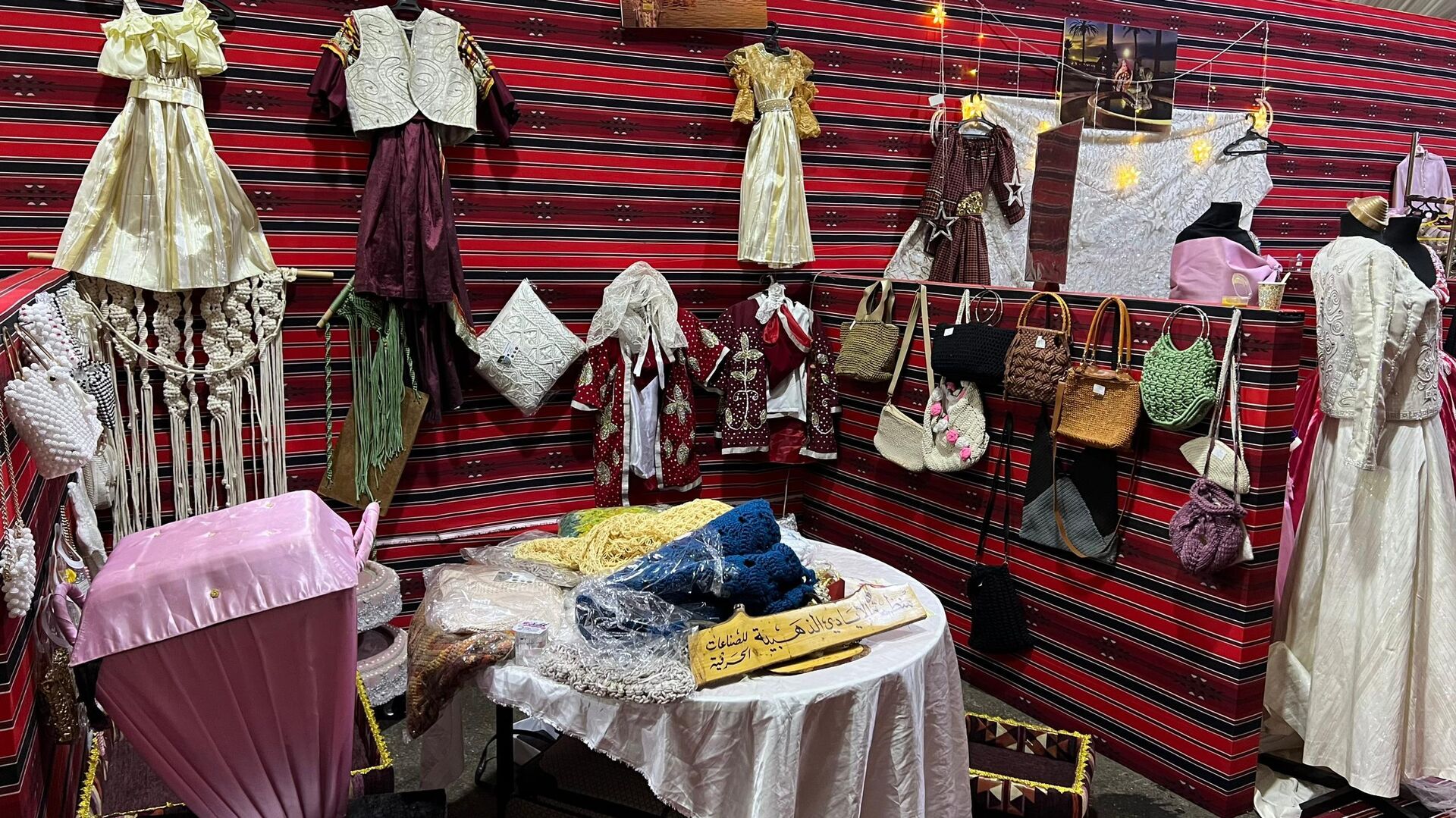 اختتام كرنفال ليبيا التراثي في بنغازي وسط حضور شعبي واسع - سبوتنيك عربي, 1920, 30.10.2025