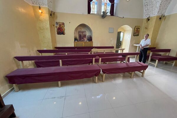 كنيسة تؤوي عائلة نازحة من مخيم طولكرم شمالي الضفة الغربية - سبوتنيك عربي