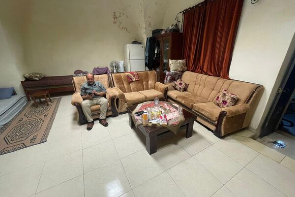 كنيسة تؤوي عائلة نازحة من مخيم طولكرم شمالي الضفة الغربية - سبوتنيك عربي