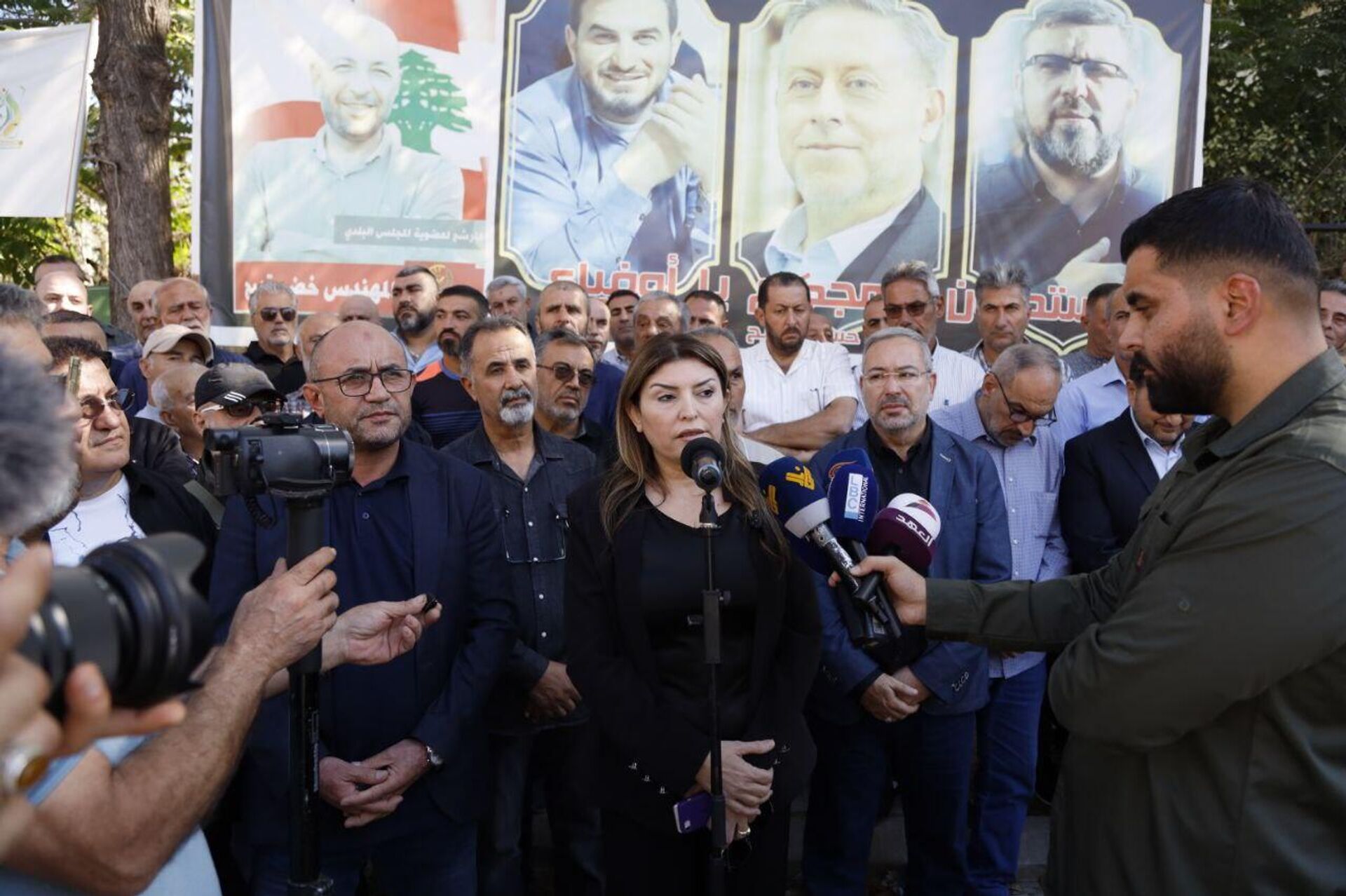 وقفة تضامنية نفذها تجمع بلدات الجنوب أمام مبنى محافظة النبطية جنوبي لبنان - سبوتنيك عربي, 1920, 31.10.2025