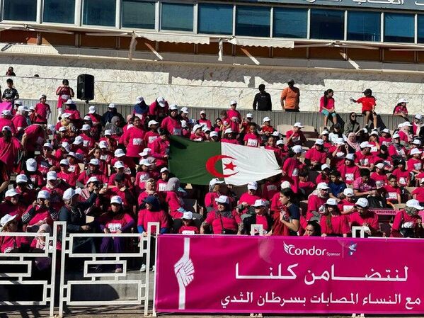 سباق  نسوي للتوعية بأهمية الرياضة في مكافحة السرطان في الجزائر   - سبوتنيك عربي