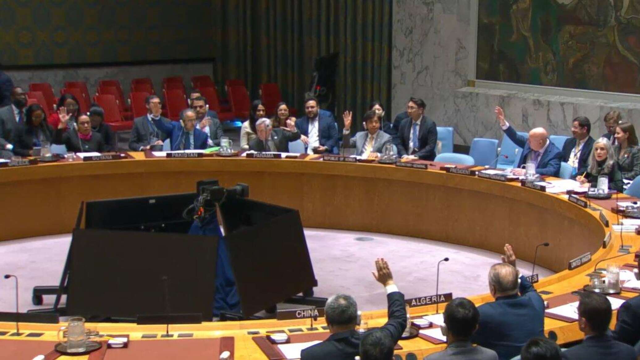 مجلس الأمن يوافق على تجديد ولاية البعثة الأممية في ليبيا