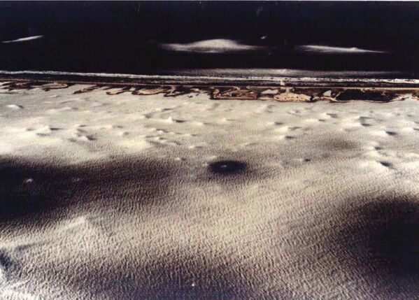 بحيرة موروروا في بولينيزيا الفرنسية بعد التجربة النووية تحت الأرض التي أجرتها فرنسا في 5 سبتمبر /أيلول 1995. - سبوتنيك عربي