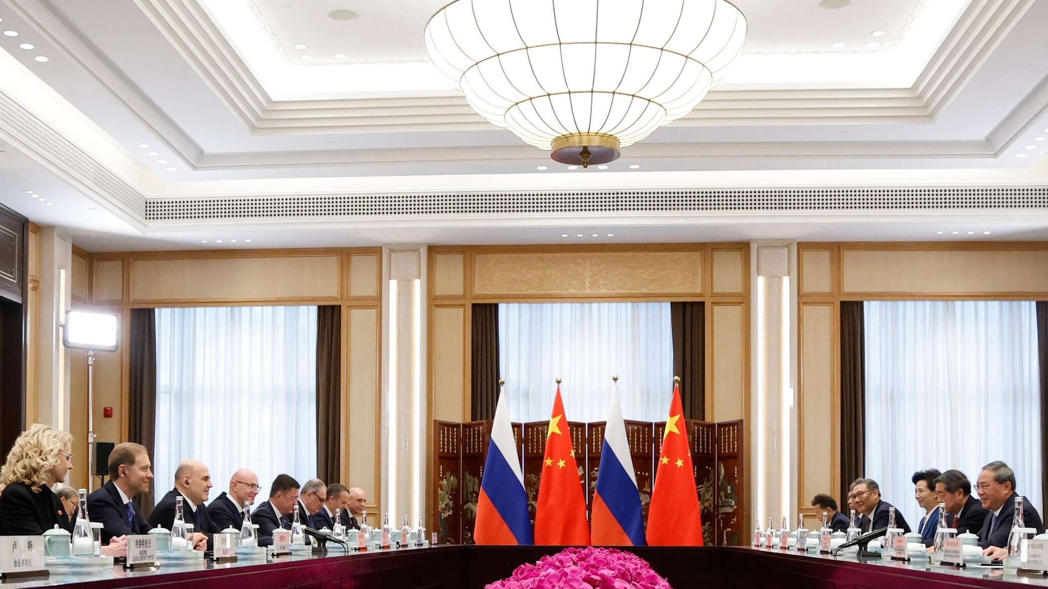 روسيا والصين تعززان التعاون في الفضاء والذكاء الاصطناعي