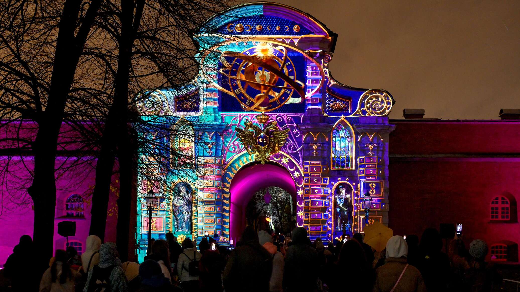 "فنون الضوء 2025"... مهرجان الفن الرقمي في سانت بطرسبورغ