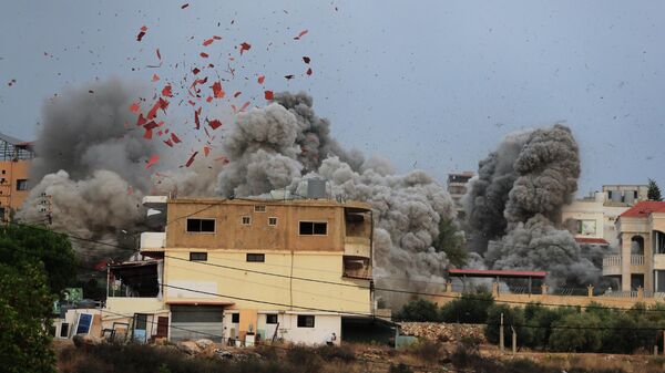 غارة جوية إسرائيلية في قرية طير دبا ، جنوب لبنان - سبوتنيك عربي