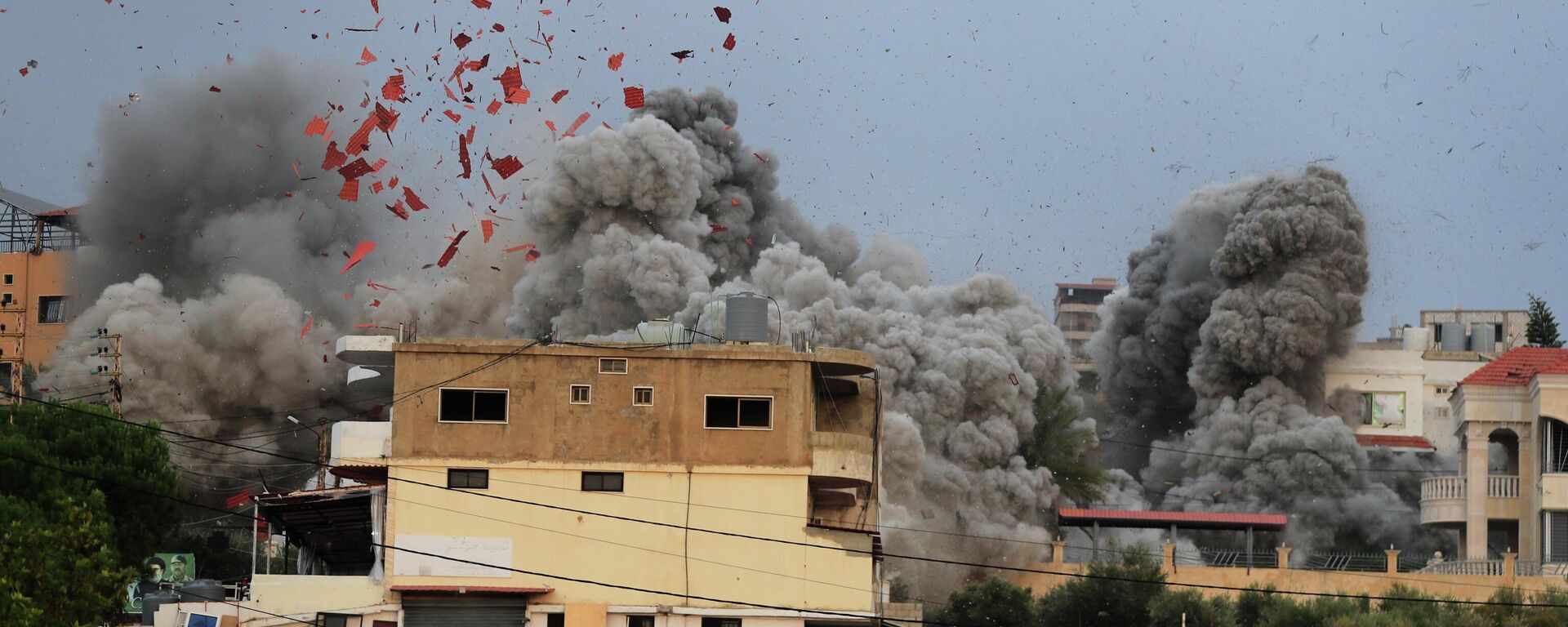 غارة جوية إسرائيلية في قرية طير دبا ، جنوب لبنان - سبوتنيك عربي, 1920, 13.11.2025