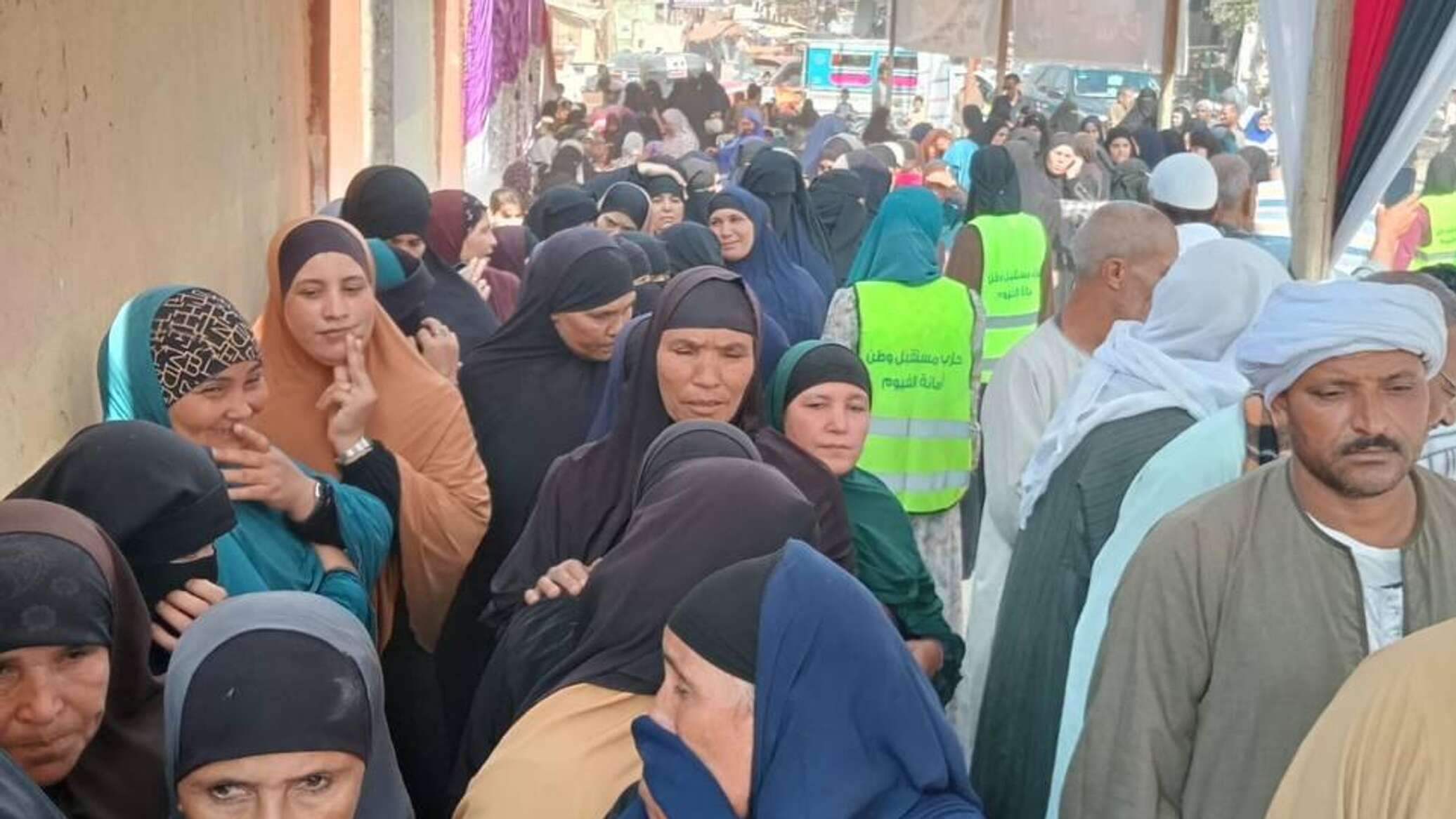 بعد إلغاء الانتخابات في 45 دائرة بالمرحلة الأولى…هل تتأثر شرعية البرلمان المصري الجديد دستوريا