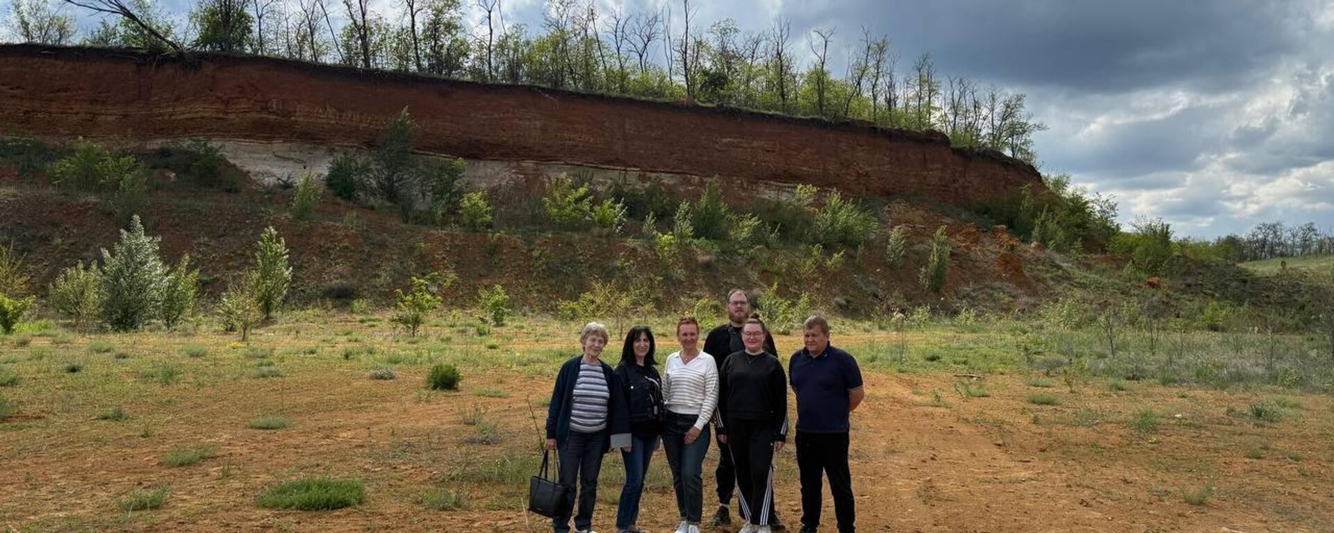 علماء روس يبتكرون تربة سوداء لمكافحة التصحر وتحقيق الأمن الغذائي
 - سبوتنيك عربي, 1920, 10.11.2025