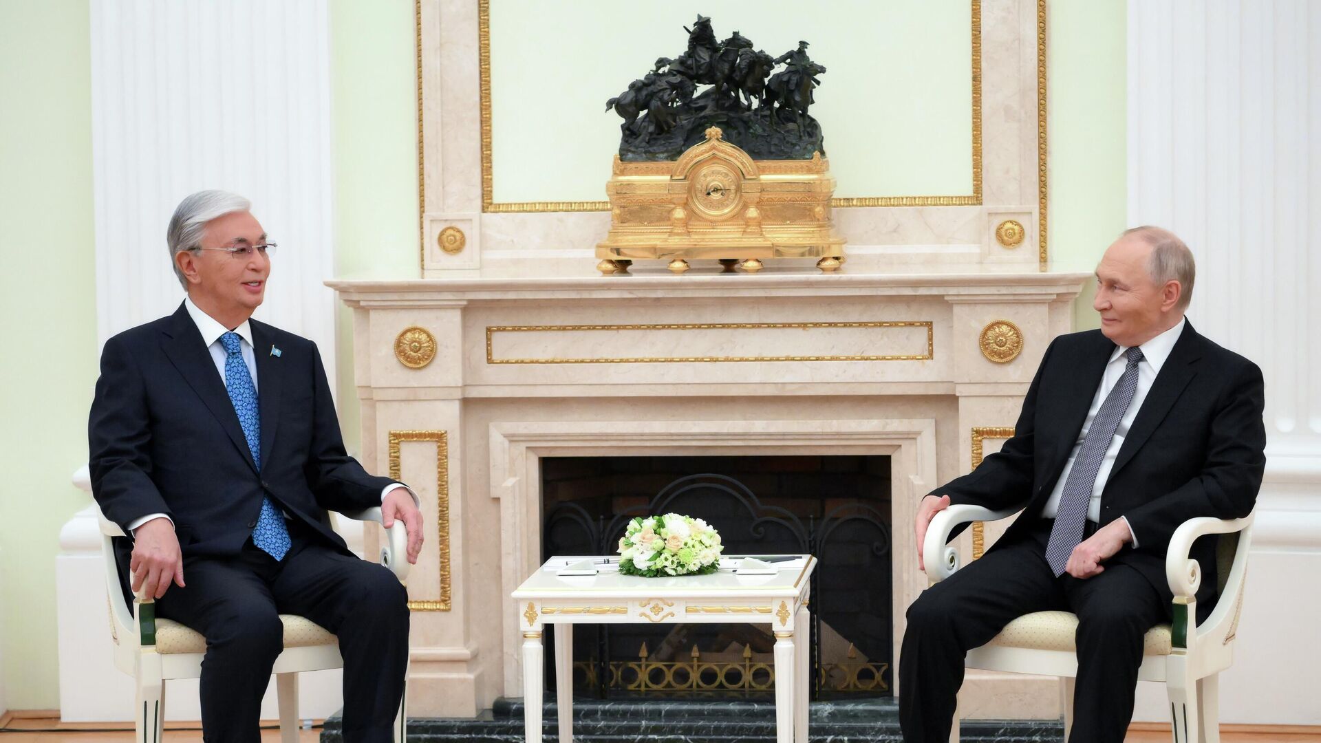 الرئيس الروسي فلاديمير بوتين مع الرئيس الكازاخستاني قاسم جومارت توكاييف - سبوتنيك عربي, 1920, 11.11.2025