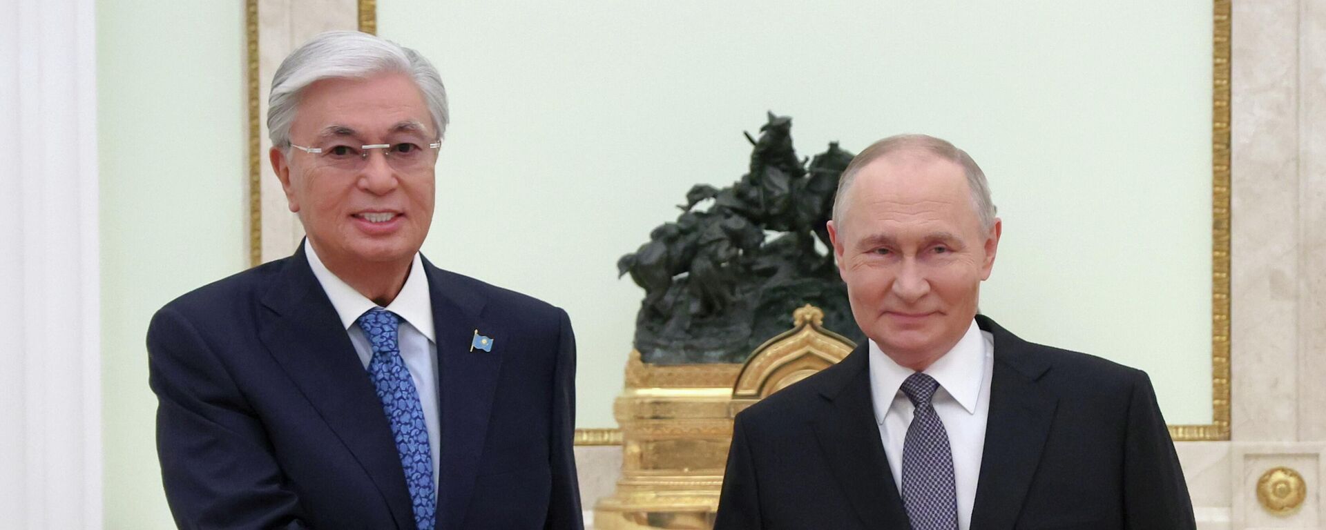  الرئيس الروسي فلاديمير بوتين  مع الرئيس الكازاخستاني قاسم جومارت توكاييف - سبوتنيك عربي, 1920, 16.02.2026