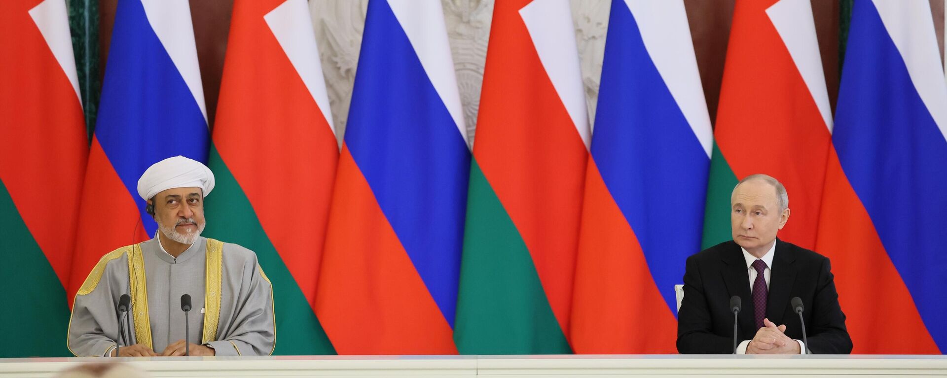 الرئيس فلاديمير بوتين وسلطان عمان هيثم بن طارق آل سعيد - سبوتنيك عربي, 1920, 13.11.2025