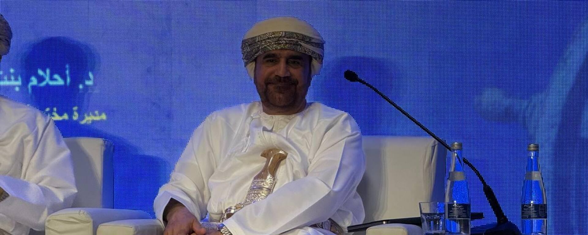 جلسة حوارية، تحت عنوان إرث حضاري بين عمان والعالم، ضمن فعاليات احتفالات سلطنة عمان باليوم الوطني العماني - سبوتنيك عربي, 1920, 18.11.2025